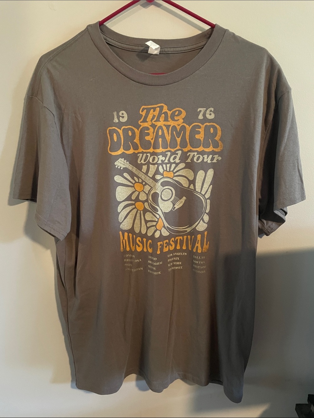 Hanes Gray 'The Dreamer World Tour' Graphic Tee